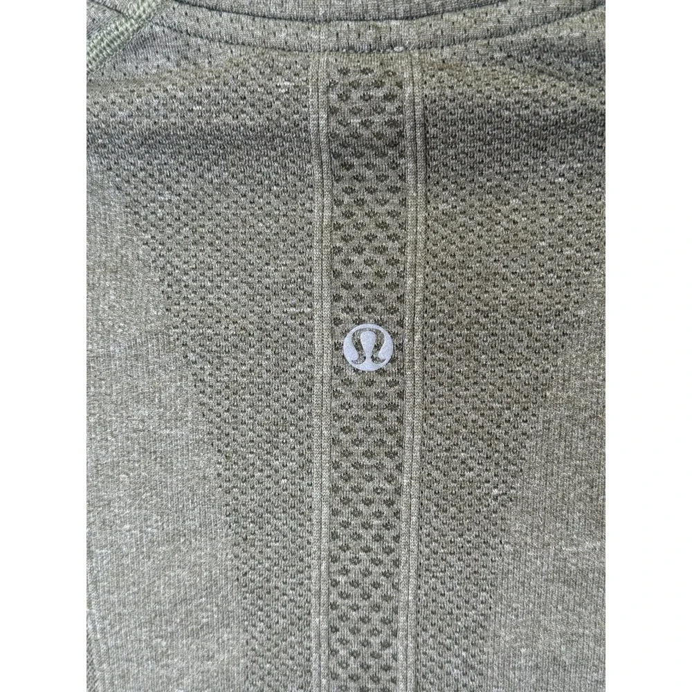 Lululemon Women Swiftly Tech 1/2 Zip Size 4 Green Heathered Gorpcore Gym